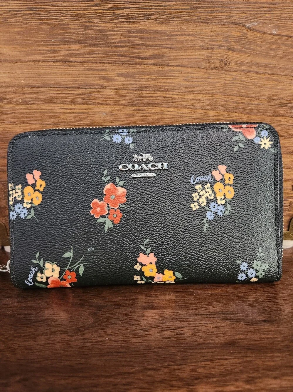 COACH Black Floral Zip-Around Wallet Never Used - Picture 2 of 3